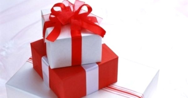 Что подарить мужчине на 60 лет: выбираем достойный подарок