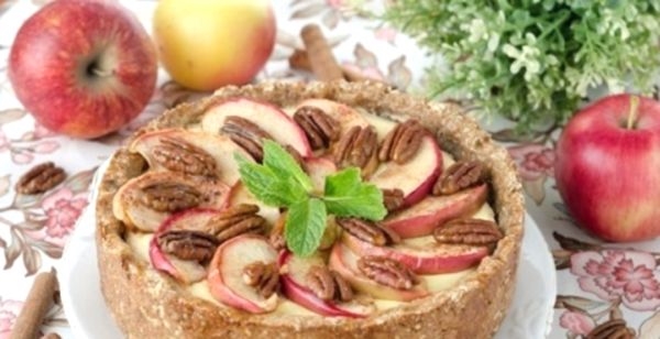 Французский пирог с начинкой из карамелизованных яблок