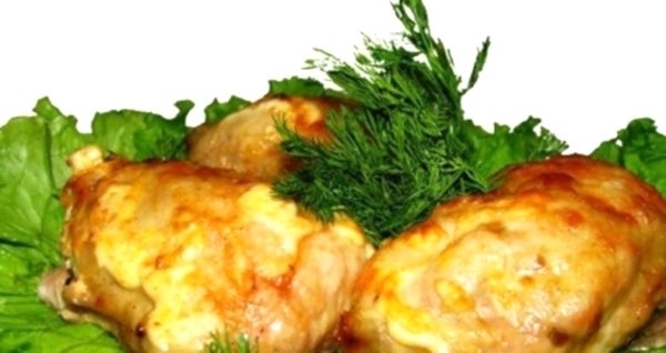Курица под сыром из духовки: рецепт