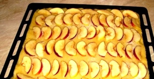Постная выпечка с яблоками