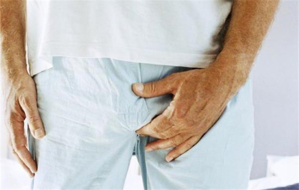 Как проявляется рак яичка у мужчин: симптомы