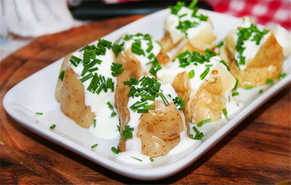 Картошка тушеная в сметане – нежный и сытный гарнир