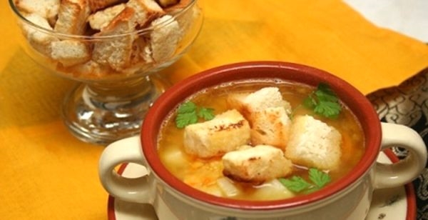 Гороховый суп с копченостями: рецепт с давней историей