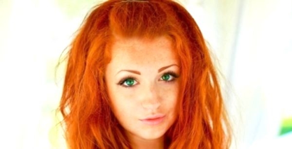 Как правильно подобрать цвет волос девушкам с зелеными глазами?