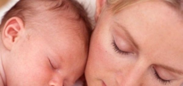 Как уложить спать ребенка без груди