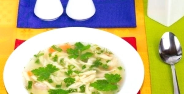 Суп с домашней лапшой в лучших национальных традициях