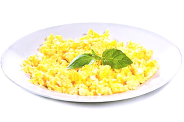 4 рецепта яичницы-болтуньи: с помидорами, сыром и в слоеном тесте
