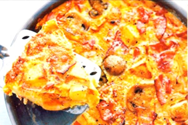 Омлет по-испански с картофелем, луком и грибами — картофельная тортилья