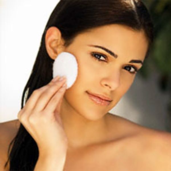 Очищение кожи лица в домашних условиях. Народные средства для очищения сухой и жирной кожи