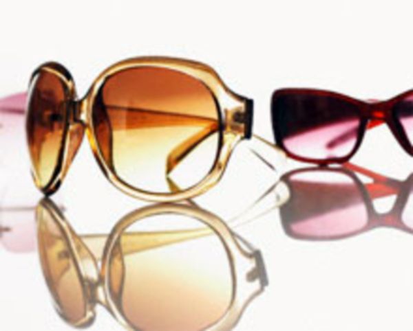 Очки от солнца: для чего нужны и как правильно выбрать солнцезащитные очки. Разновидности очков от солнца: стеклянные или пластиковые