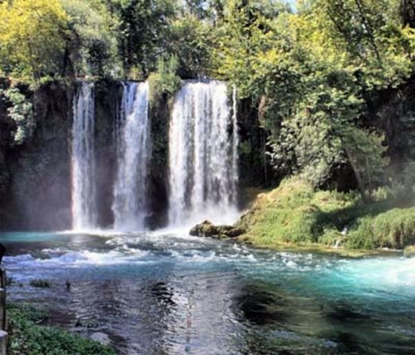 Водопады и термальные источники Турции