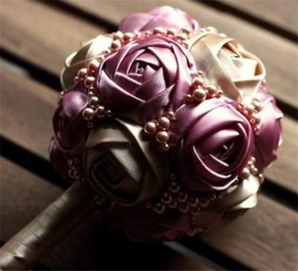 Цветы канзаши из атласных лент: простые способы изготовления роз канзаши. Атласный шар в горшочке – канзаши пошагово (фото)