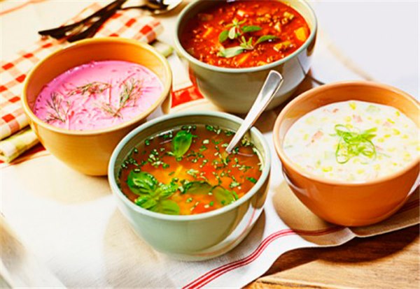 Холодные супы - проверенные рецепты. Как правильно приготовить вкусные холодные супы с колбасой или селёдкой