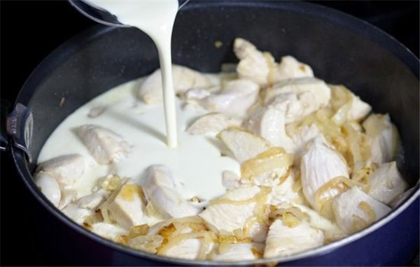 Курица в сливочном соусе на сковороде – это нежно! Готовим курицу в сливочном соусе на сковороде с овощами, грибами, сыром