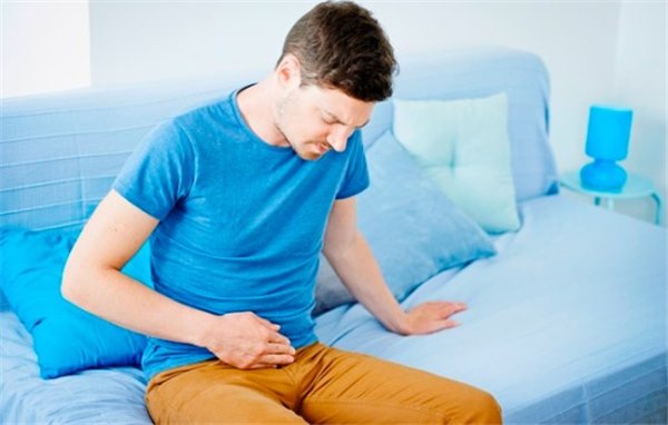 Паховая грыжа у мужчин: первые симптомы и признаки
