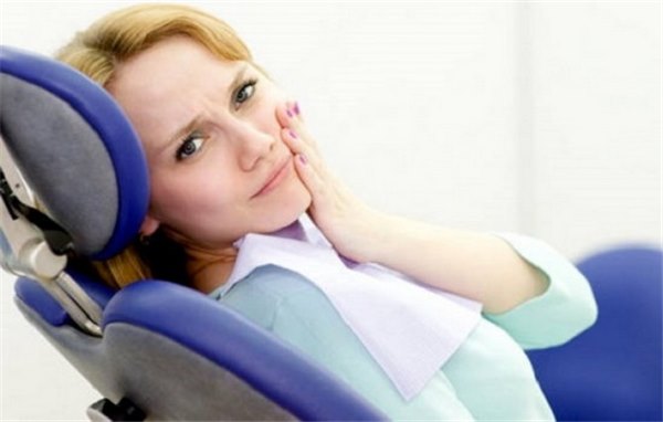 Почему болит зуб под пломбой: причины, первая помощь, нужно ли идти к врачу. Болит зуб под пломбой: что делать в этой ситуации