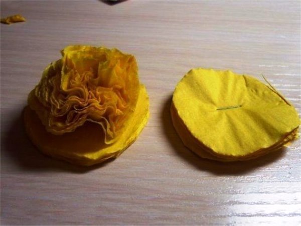 Поделки из салфеток своими руками: нежная китайская розочка или пышный шар из одуванчиков. Делаем розы из салфеток своими руками