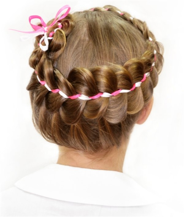 Прически на праздник для девочек на длинные волосы: хвосты и косы. 7 вариантов причесок на праздник для девочек на длинные волосы