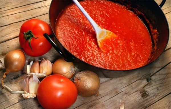 Соусы из помидоров на зиму: от грузинского кетчупа до крымской аджики