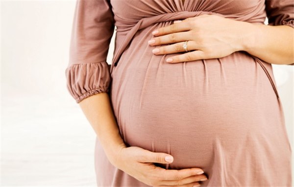 Светло-коричневые выделения при беременности сигнализируют об опасности