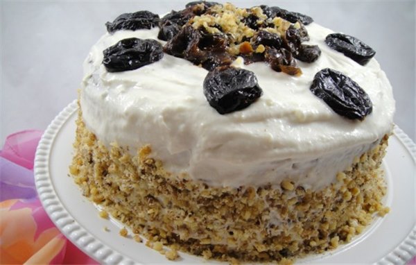 Торт с черносливом – истинно королевский десерт! Секреты кондитеров-профессионалов по изготовлению торта с черносливом