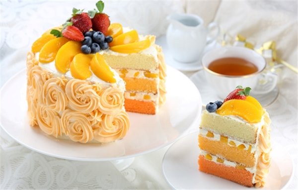 Торт с персиками – счастье сладкоежки