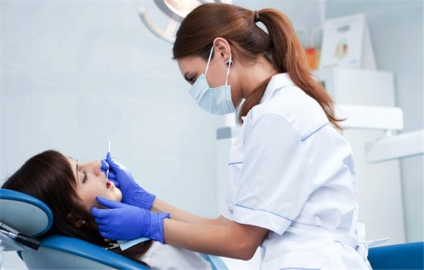 Воспаление корня зуба - причины, симптомы и лечение