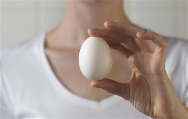 Яичный белок для лица, в чём его польза в косметологии. Рецепты эффективных масок для лица из яичных белков